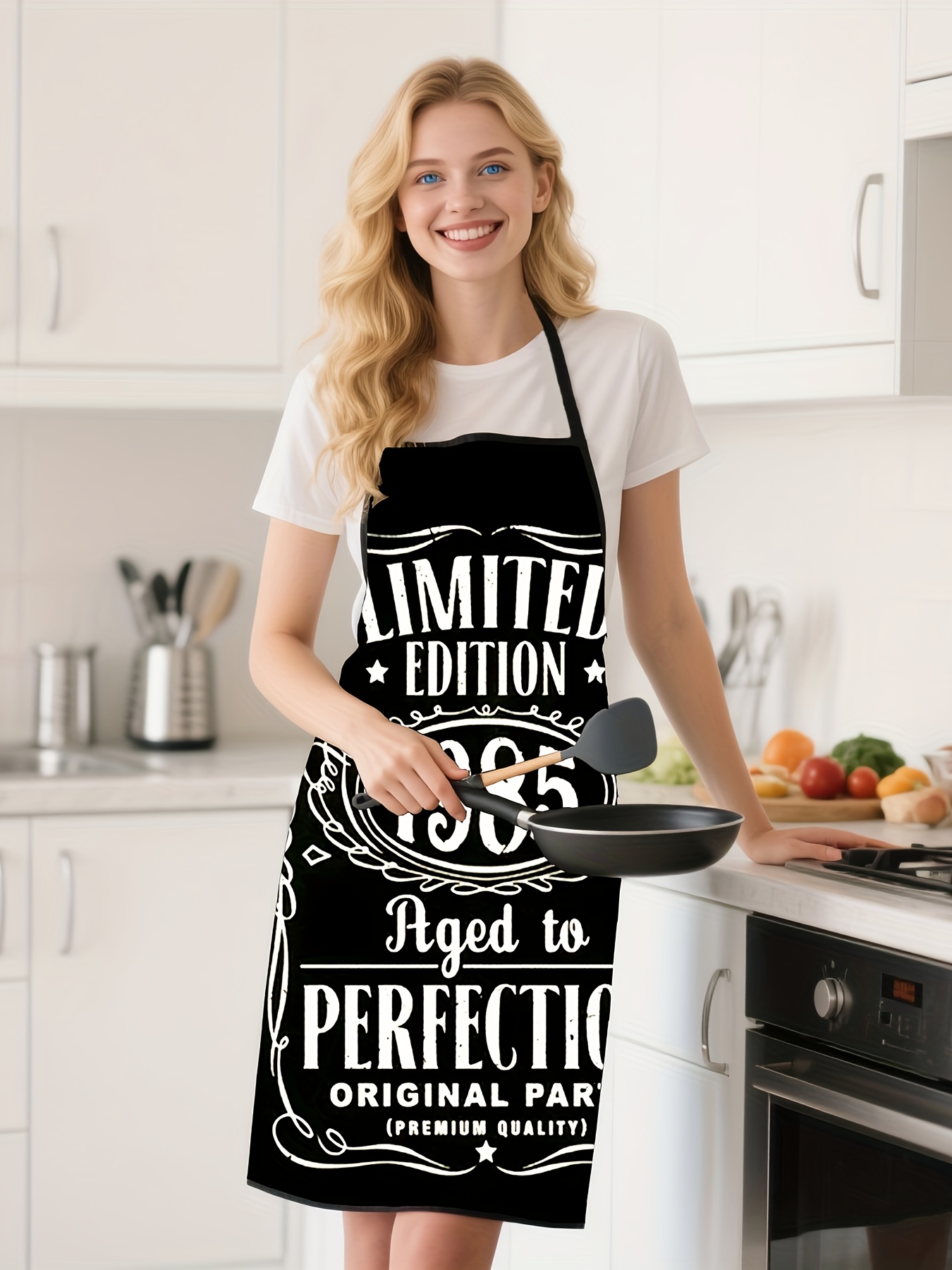 Um avental de cozinha com fund - Kitchen Baking Background avaliação e preço